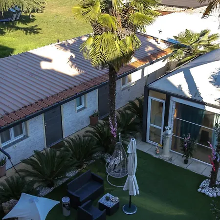 Infinity Passion Bed & Breakfast *